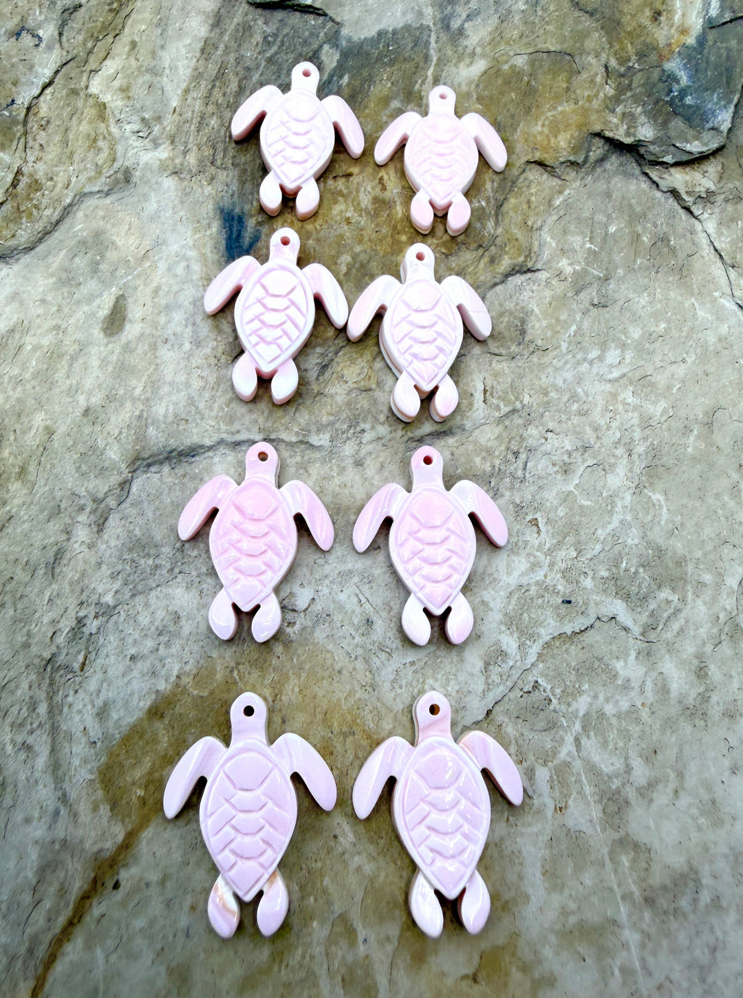 Pink Queen Conch Shell Carved Turtle Bead Pairs 20x25mm