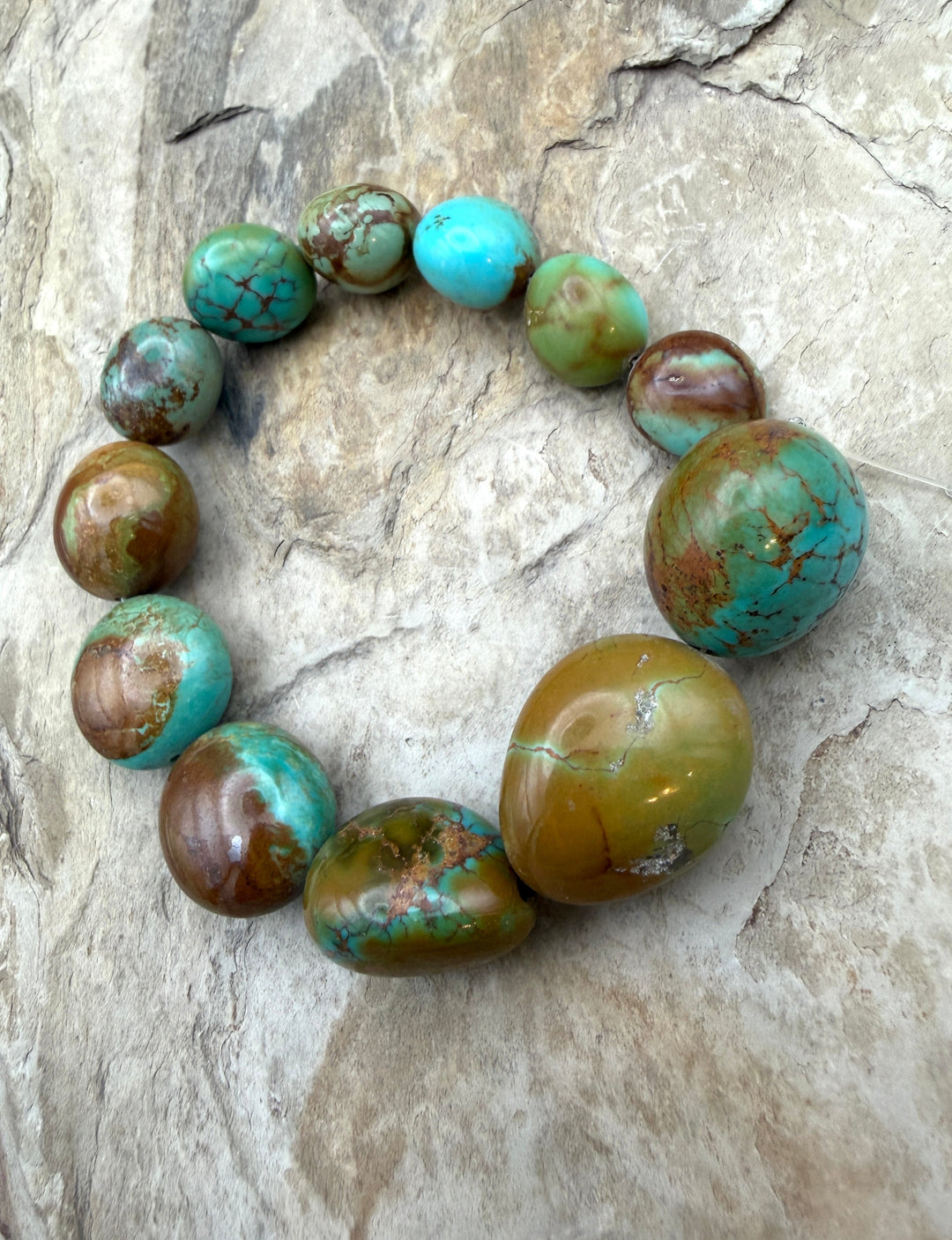Polychrome Kingman Turquoise (Arizona) Graduated Smooth