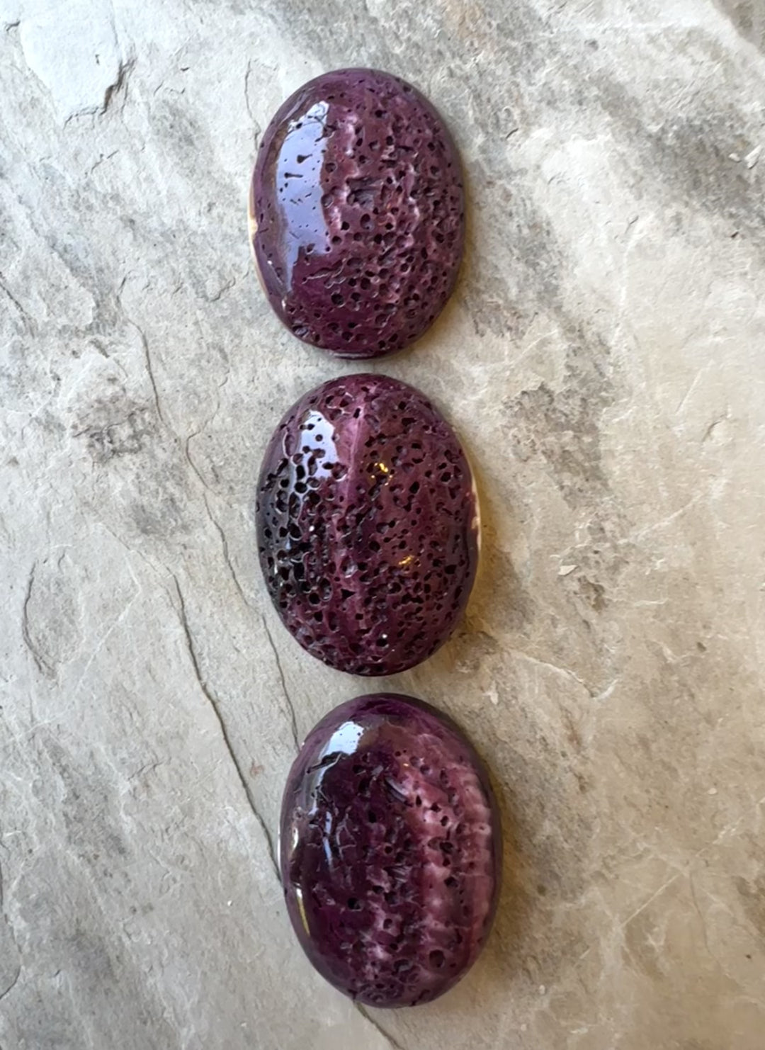 High Quality Deep Purple Spiny Oyster BIG 30x40mm Oval Shaped Cabochon (One Stone)