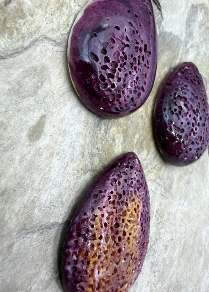 Purple Spiny Oyster BIG Teardrop Shaped Cabochon (30x40mm)