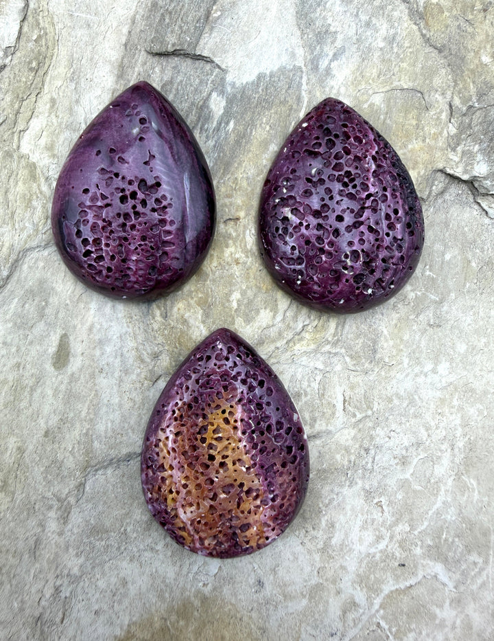 Purple Spiny Oyster BIG Teardrop Shaped Cabochon (30x40mm)