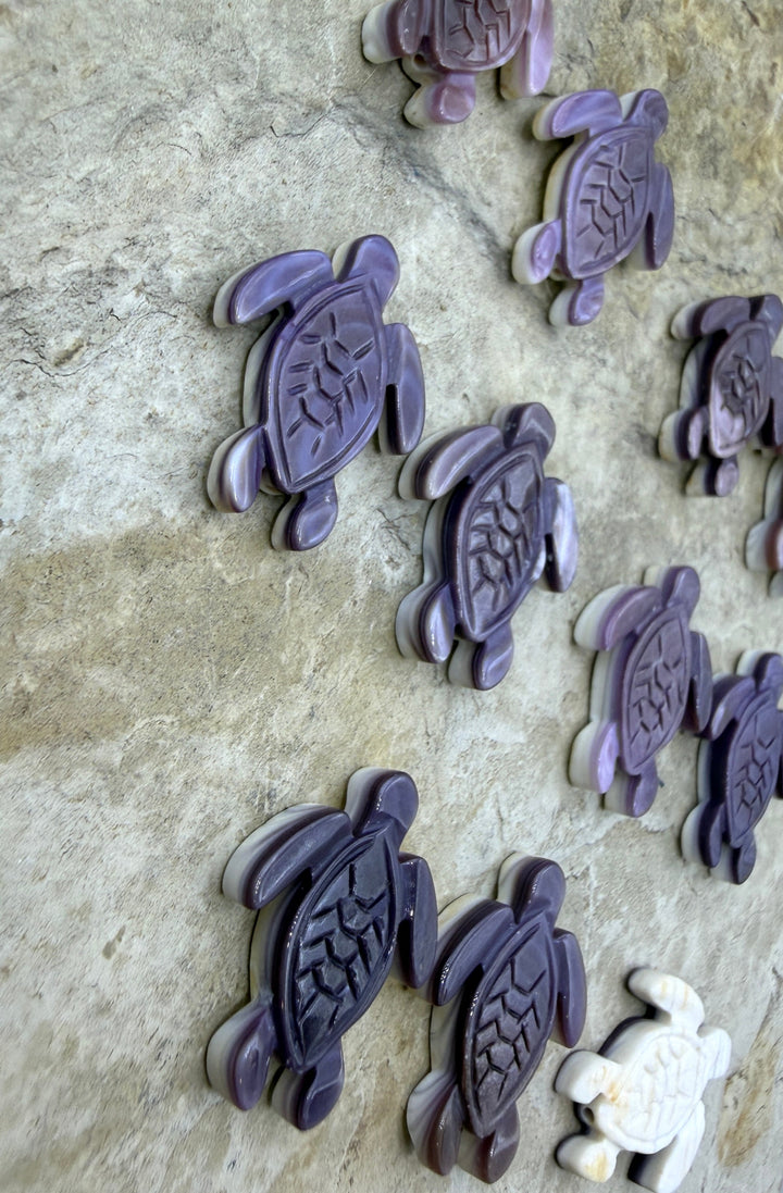 Purple Wampum/Quahog Shell Carved Turtle Beads 16x20mm