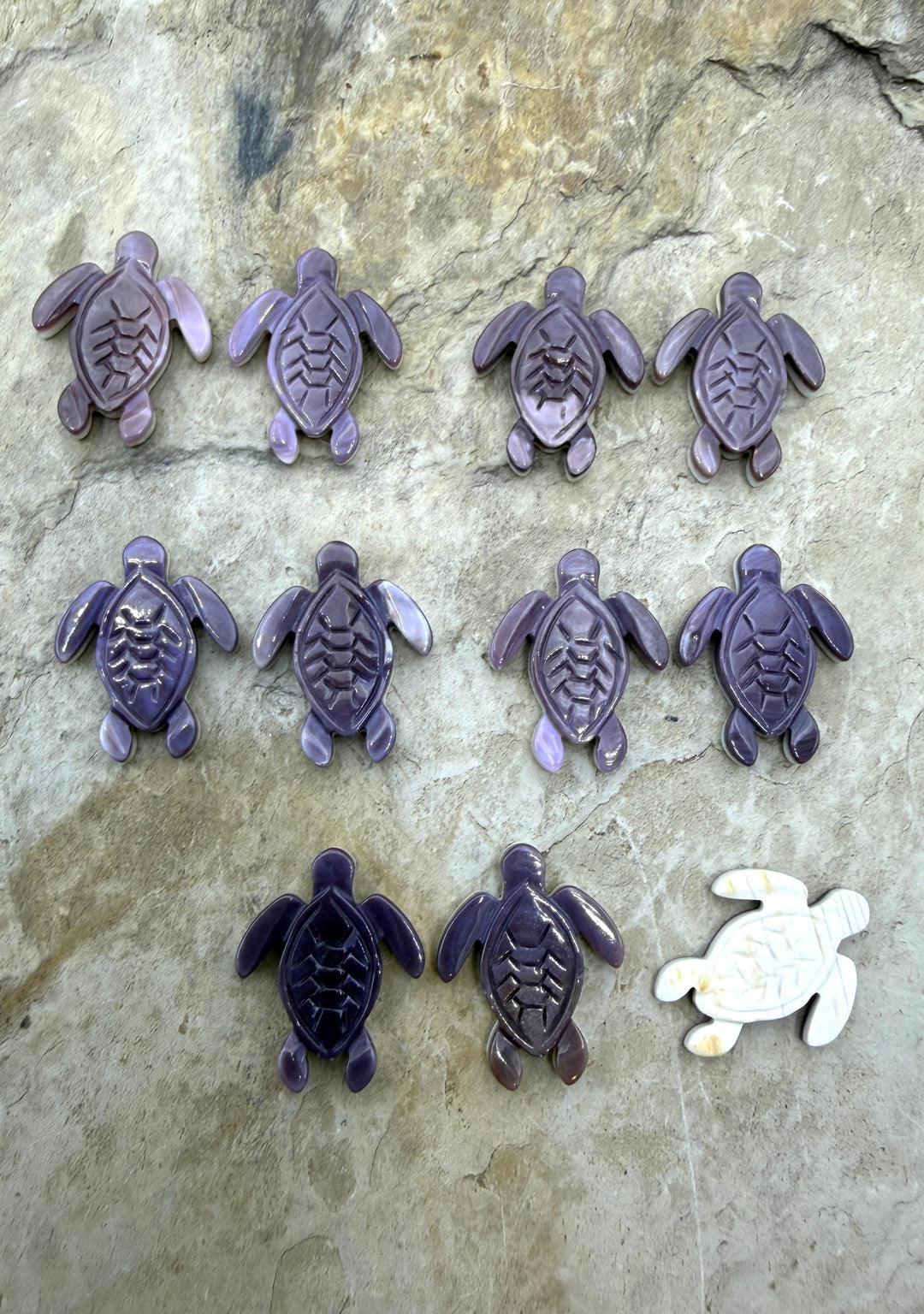 Purple Wampum/Quahog Shell Carved Turtle Beads 16x20mm
