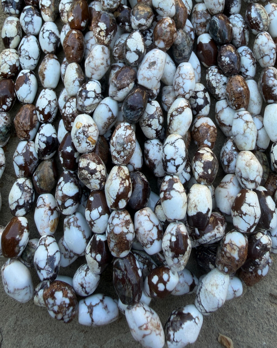 RARE AA+ Arizona Wild Horse BIG Drum Beads 9x15mm ONE 16