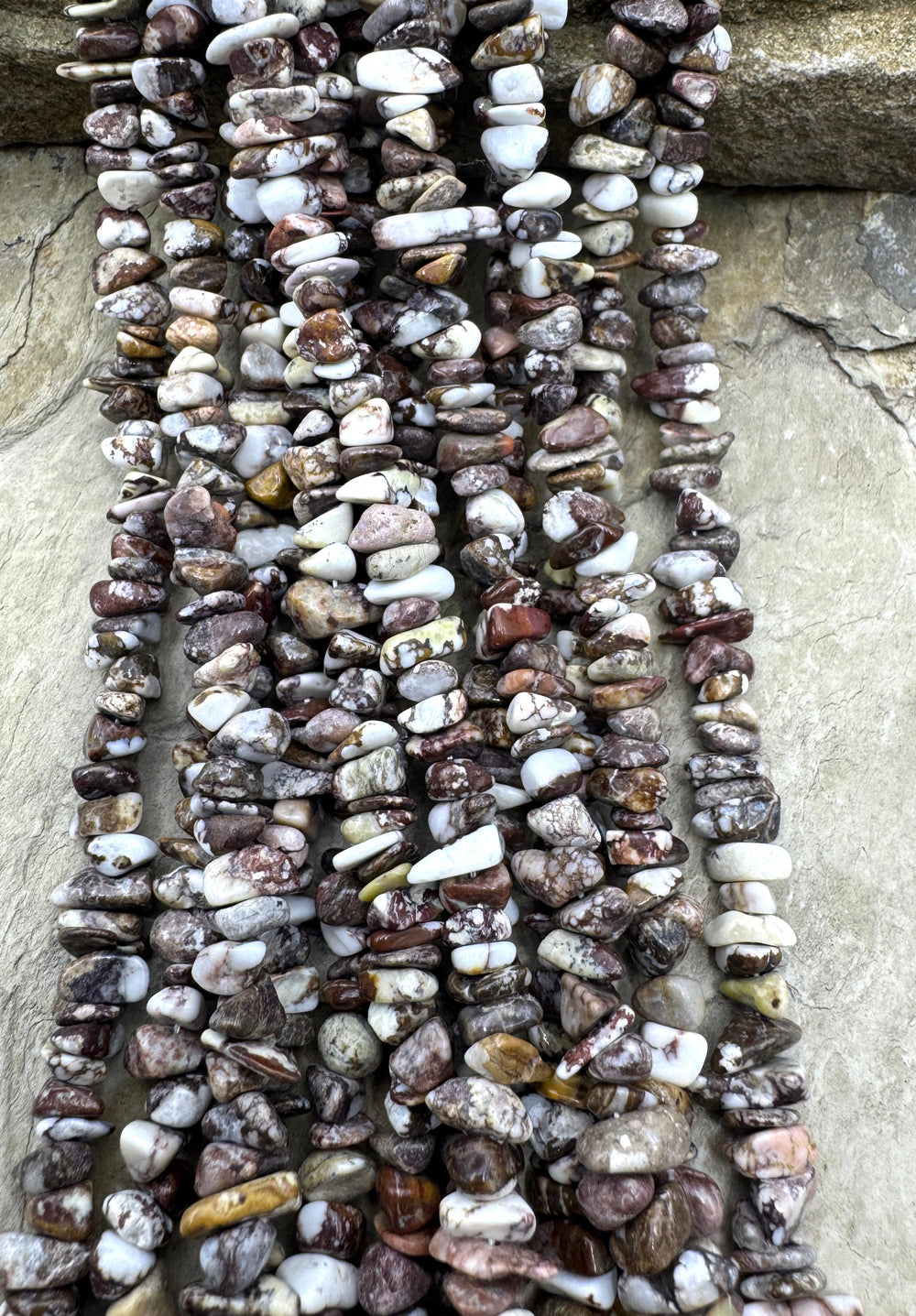 RARE AAA + Arizona Wild Horse 4-6mm Chip Beads Strand 18