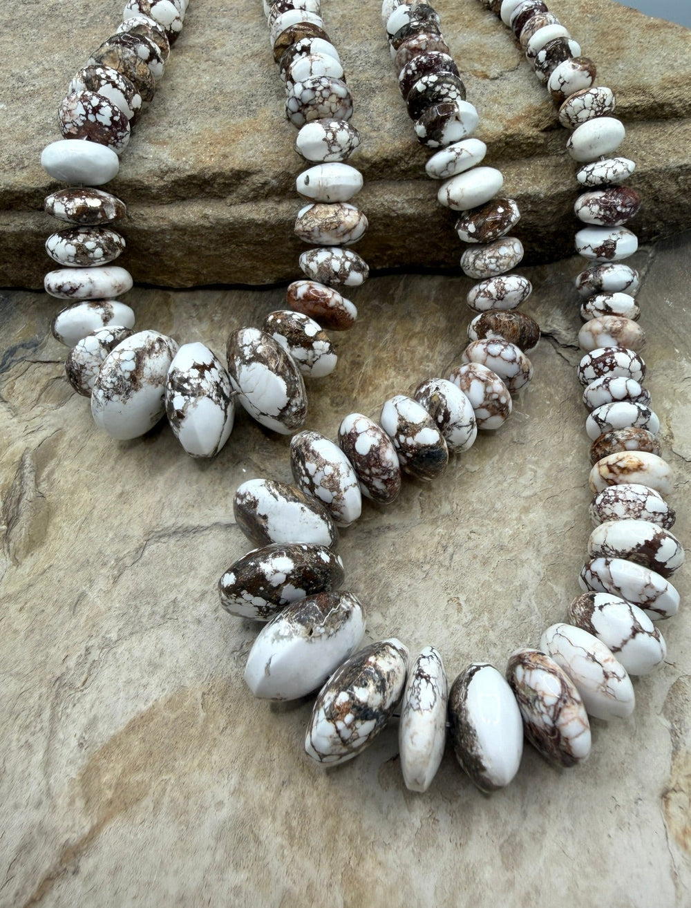 RARE AAA+ Arizona Wild Horse BIG Graduated Saucer Beads