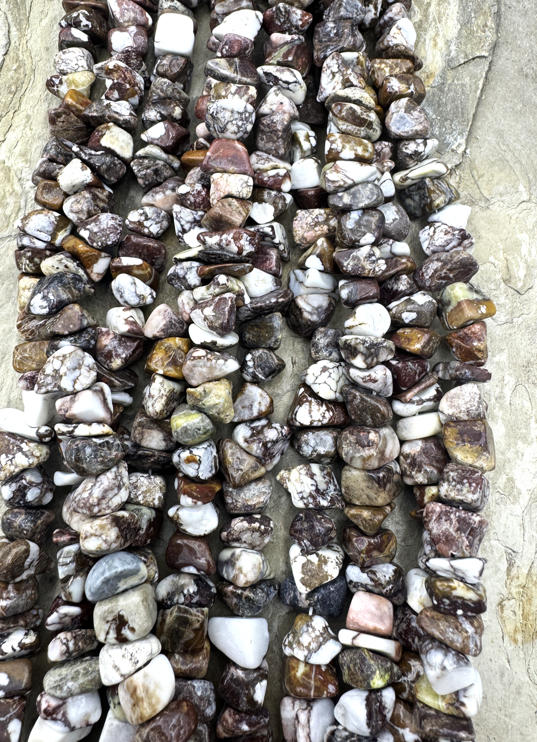 RARE AAA + Arizona Wild Horse LARGE SIZE (7 12mm) Chip