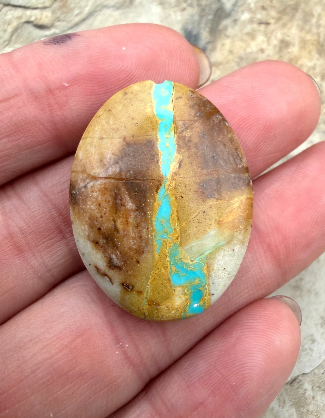 RARE AAA+ Royston Ribbon Turquoise (NV) 23x30mm Oval Focal