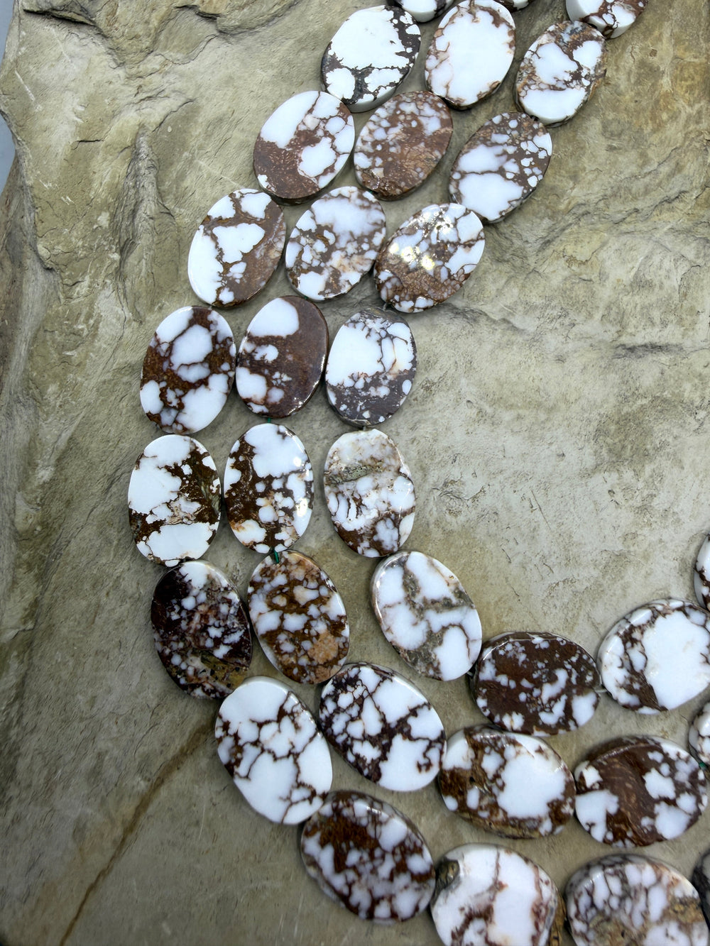 RARE Arizona Wild Horse Handcut Flat Oval Beads 10x15mm 12