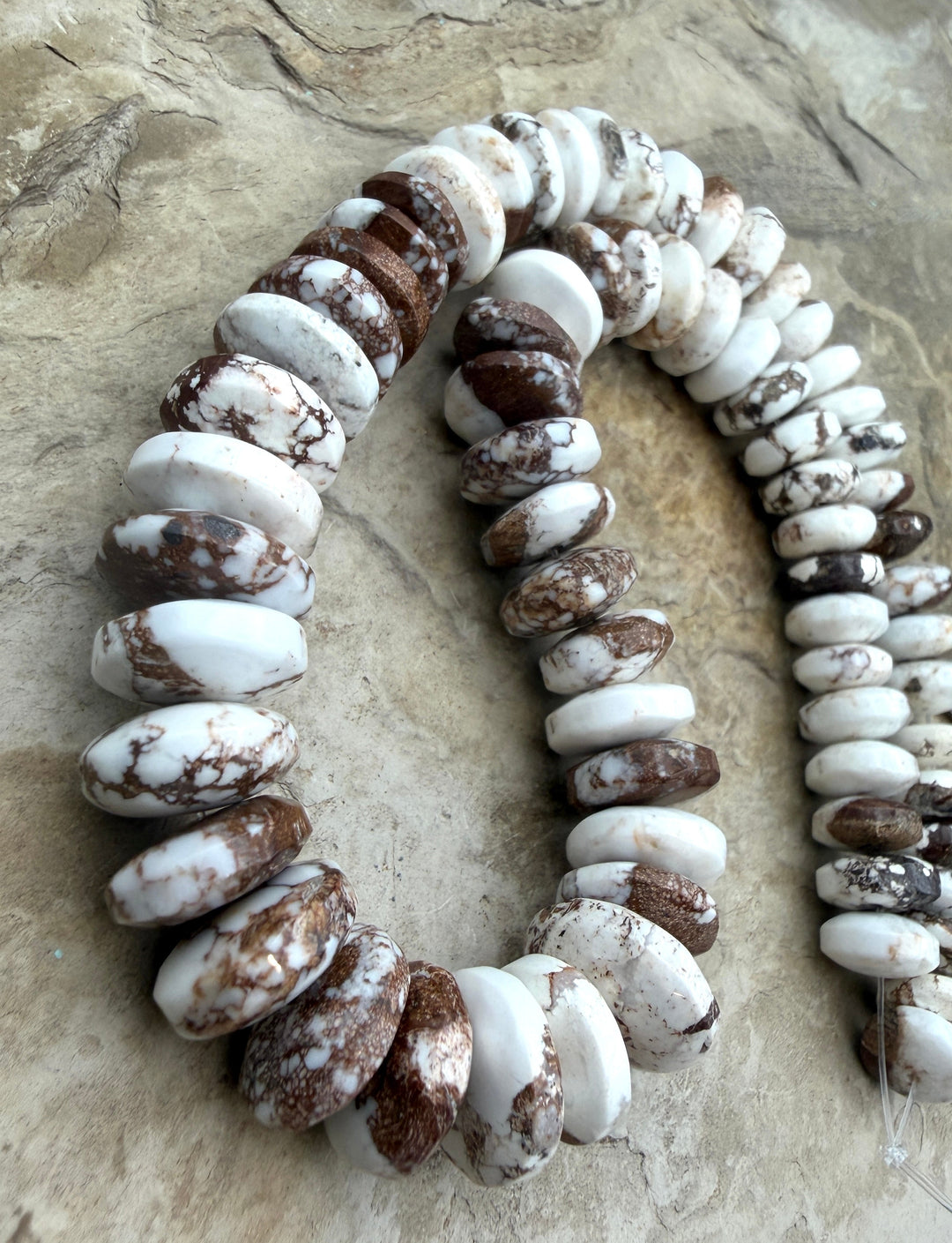 RARE Arizona Wild Horse Medium Graduated Saucer Beads