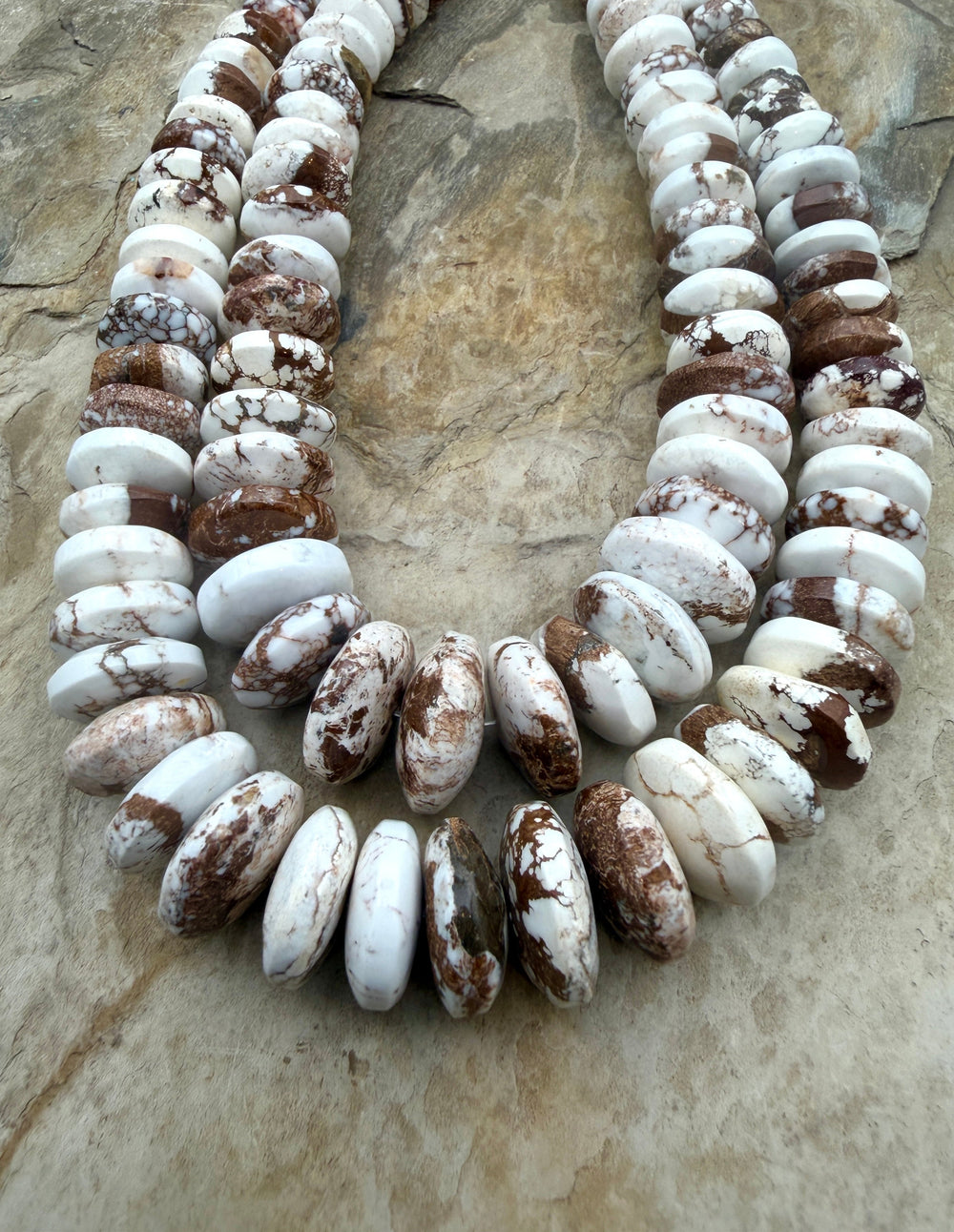 RARE Arizona Wild Horse Medium Graduated Saucer Beads