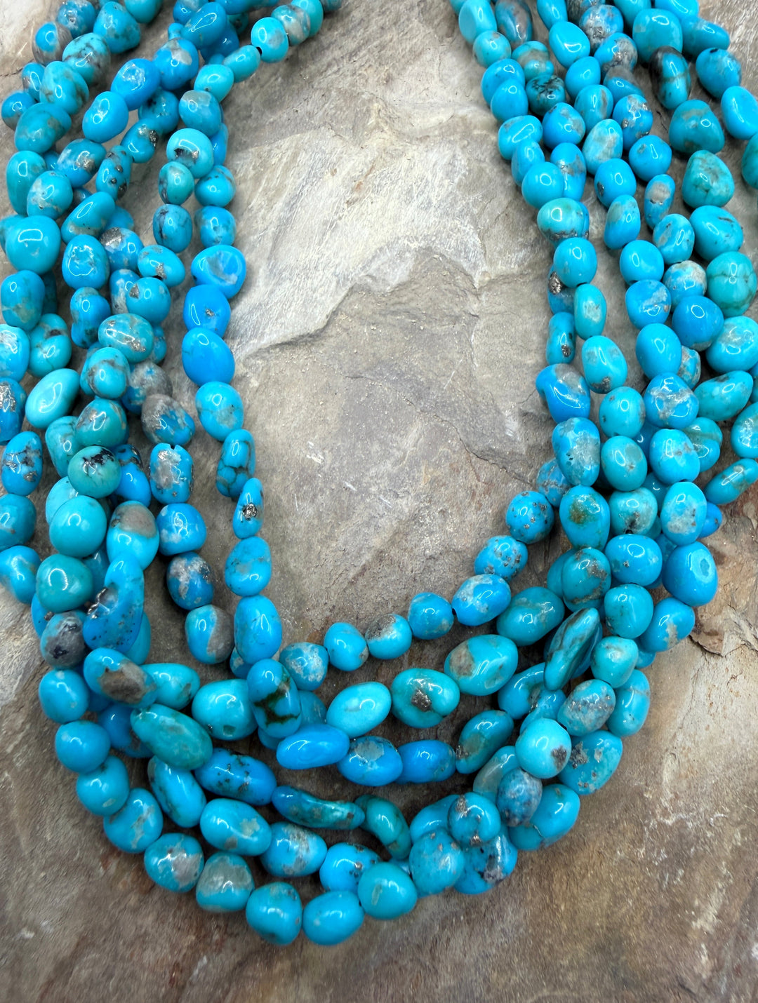 RARE Castle Dome Turquoise (AZ) Nugget Beads 6-7mm ONE 16