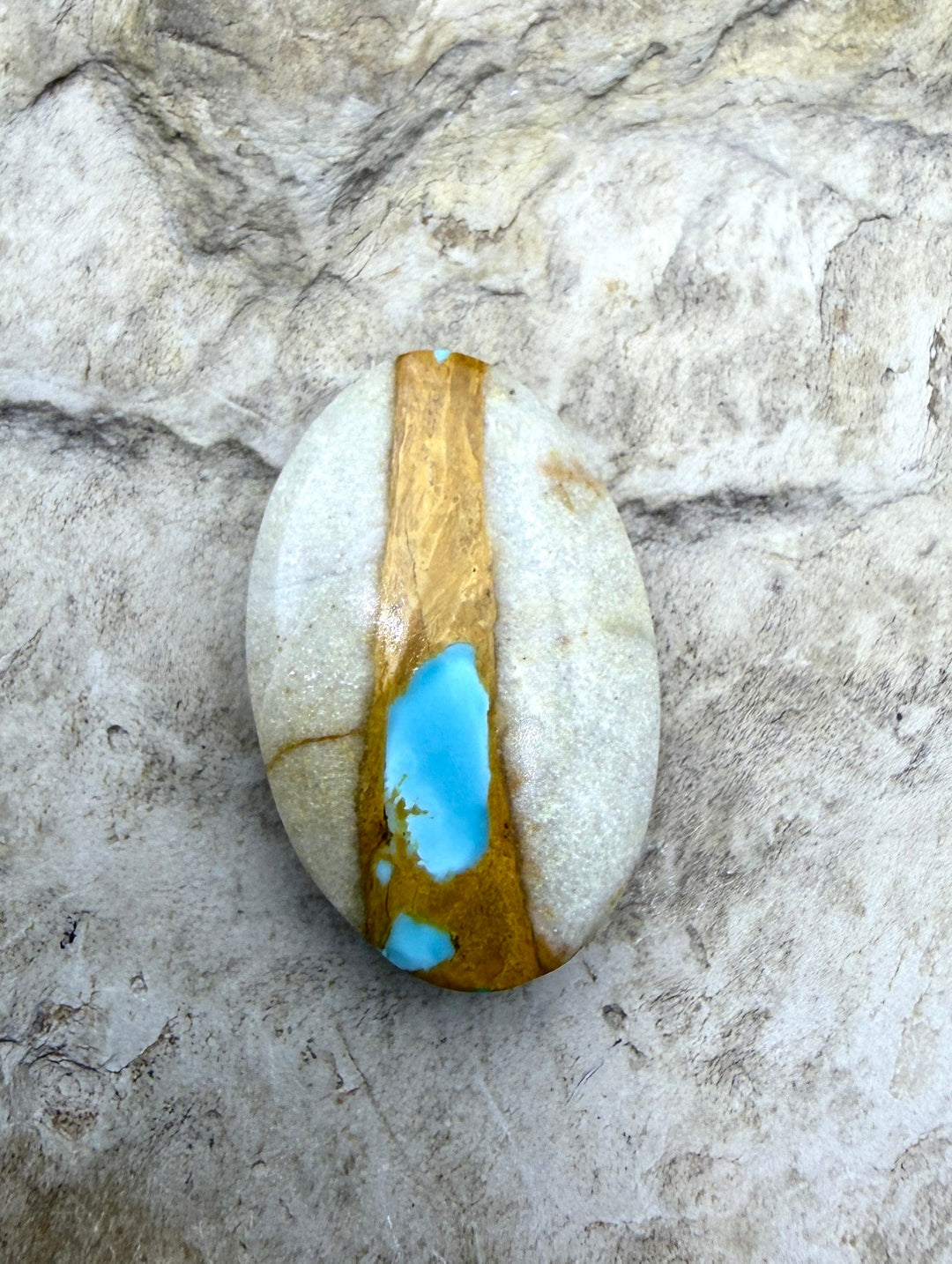 RARE Royston Ribbon Turquoise (NV) 14x22mm Oval Focal Bead