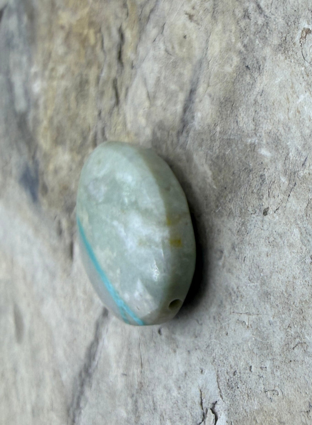 RARE Royston Ribbon Turquoise (NV) 15x24mm Oval Focal Bead