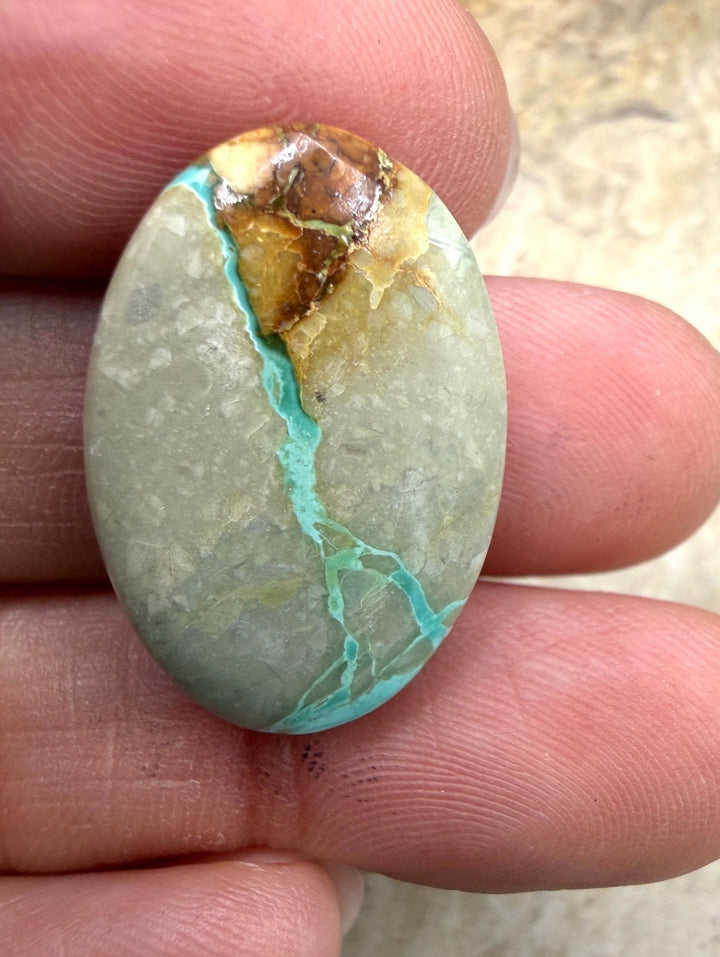 RARE Royston Ribbon Turquoise (NV) 16x24mm Oval Focal Bead