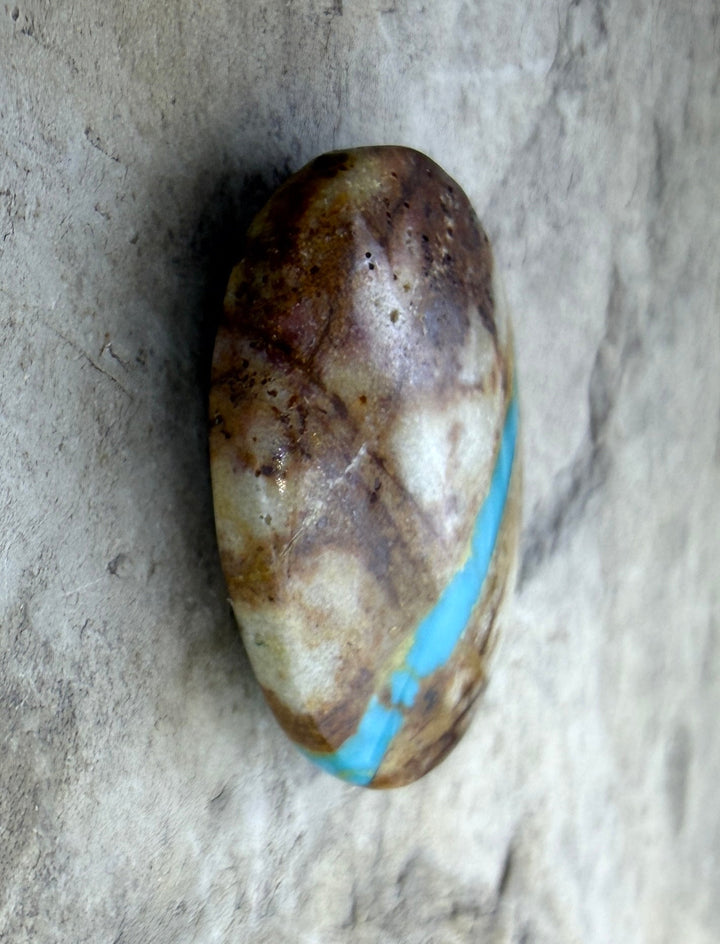 RARE Royston Ribbon Turquoise (NV) 18x24mm Oval Focal Bead