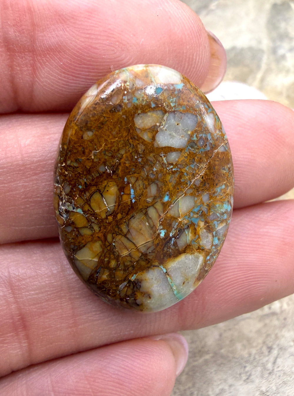 RARE Royston Ribbon Turquoise (NV) 20x28mm Oval Focal Bead