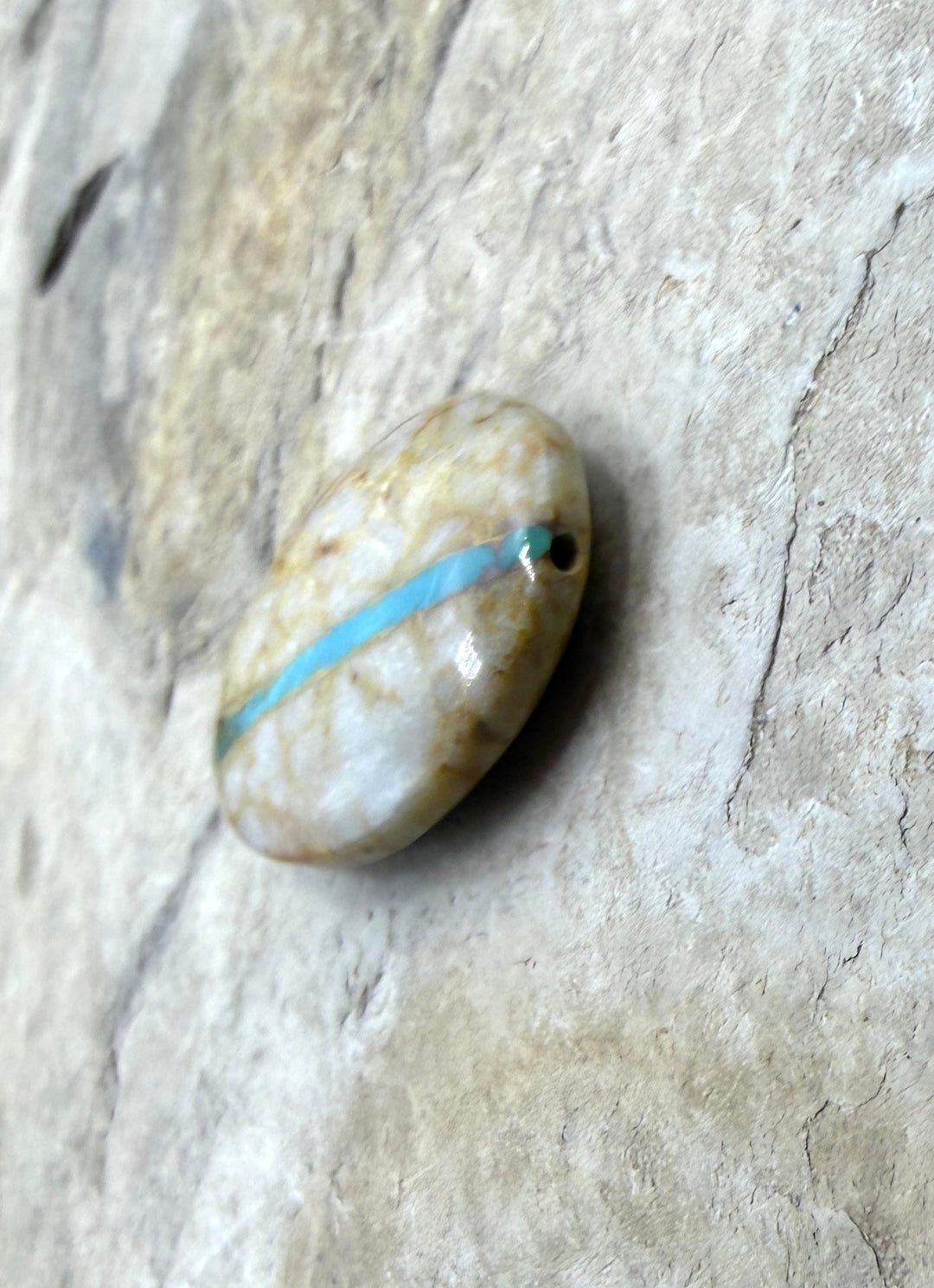 RARE Royston Ribbon Turquoise (NV) 22x29mm Oval Focal Bead