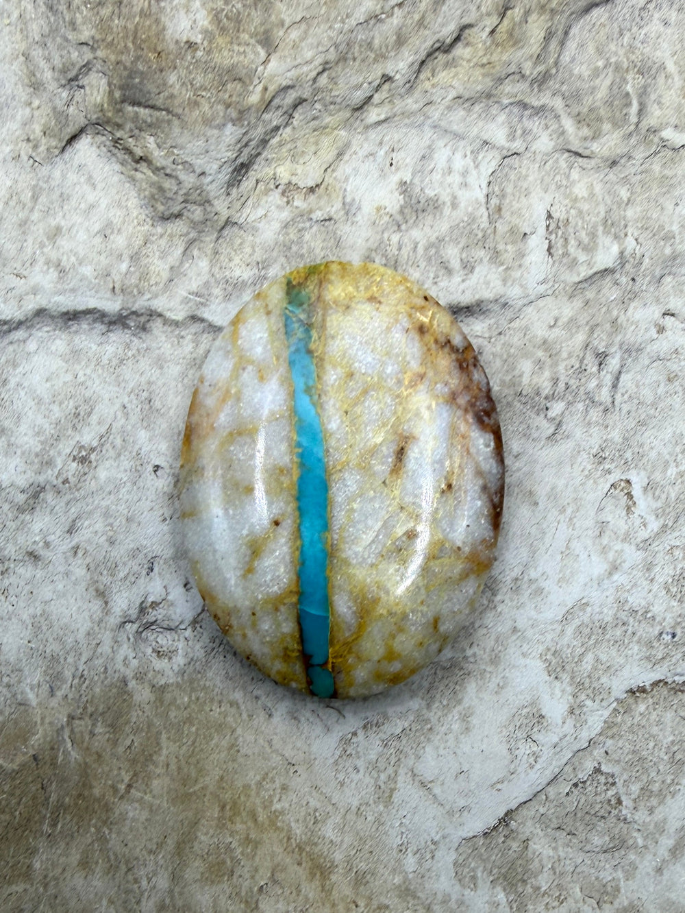 RARE Royston Ribbon Turquoise (NV) 22x29mm Oval Focal Bead