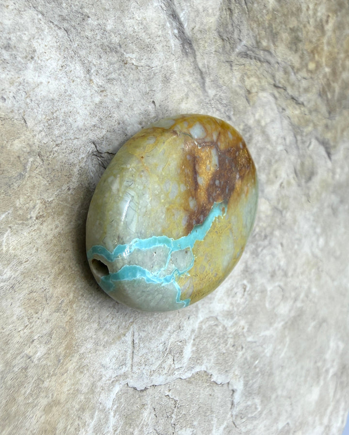 RARE Royston Ribbon Turquoise (NV) 22x30mm Oval Focal Bead