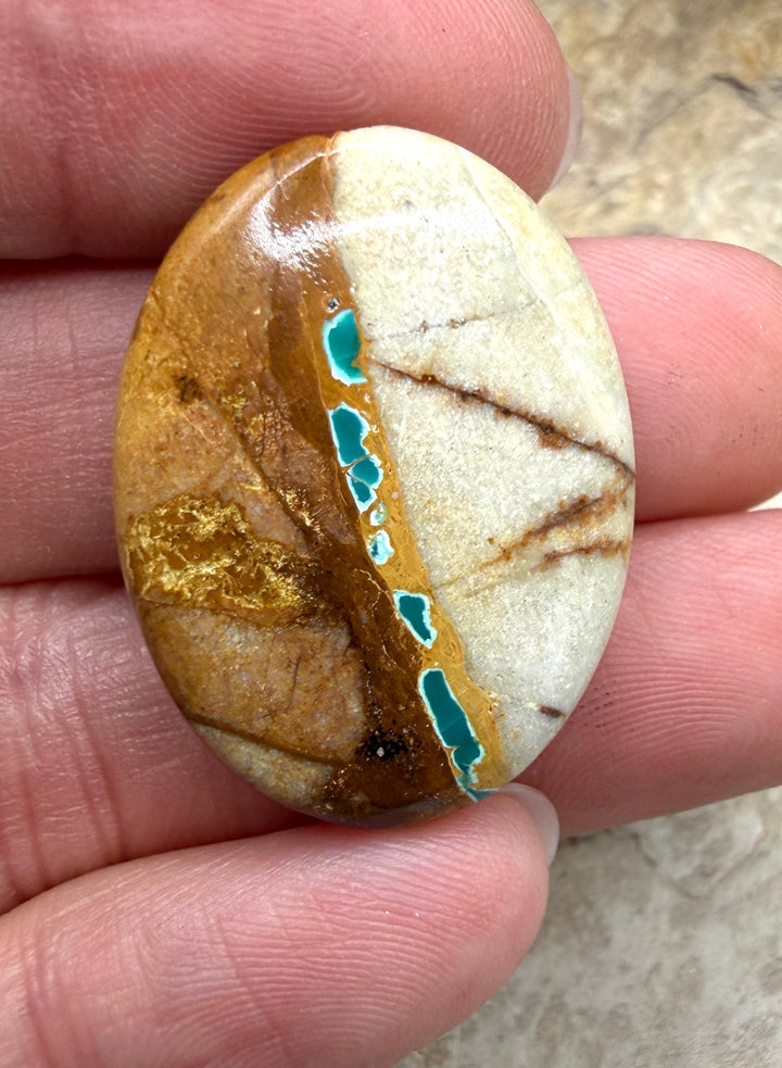 RARE Royston Ribbon Turquoise (NV) 22x30mm Oval Focal Bead