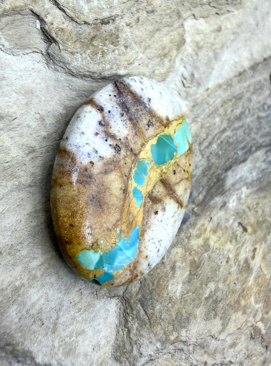 RARE Royston Ribbon Turquoise (NV) 24x31mm Handcut