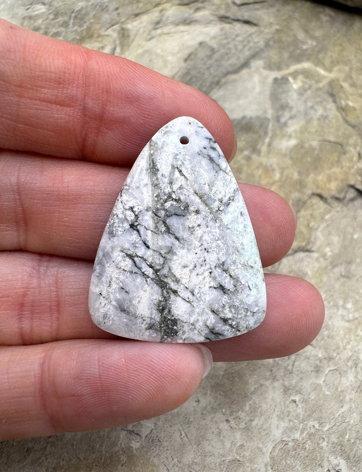 RARE White Buffalo (Arizona) Focal Pendant Bead 26x33mm