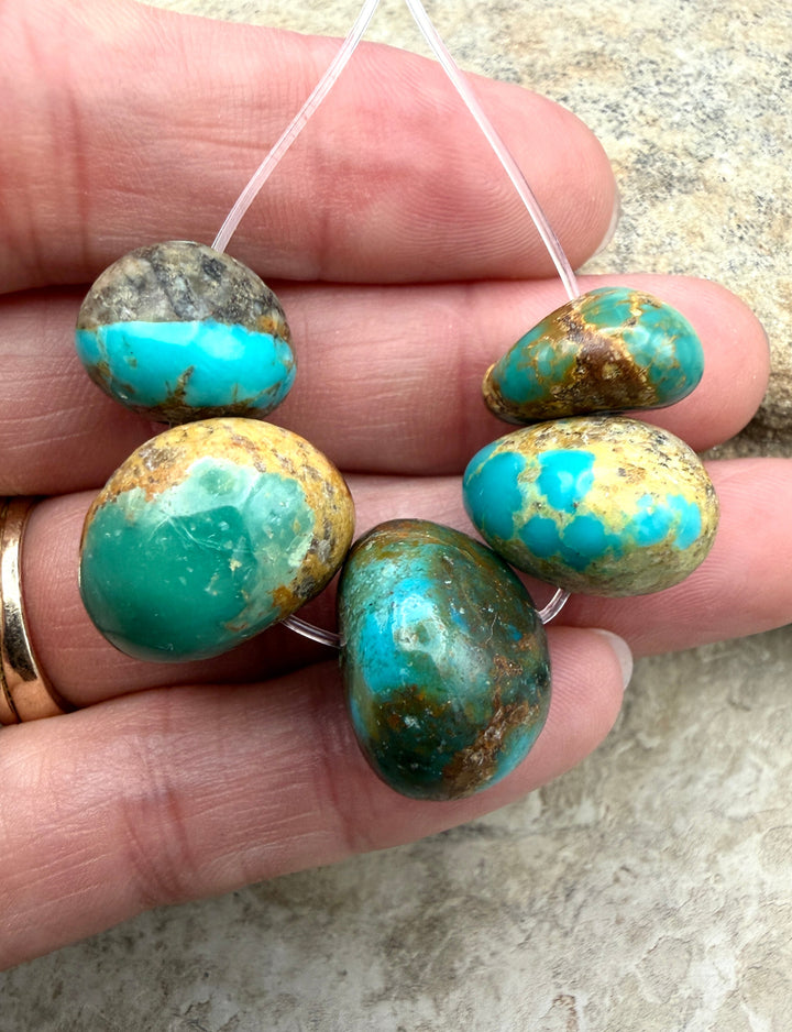 Royston Turquoise (Nevada)BIG Graduated Nugget Focal Strand