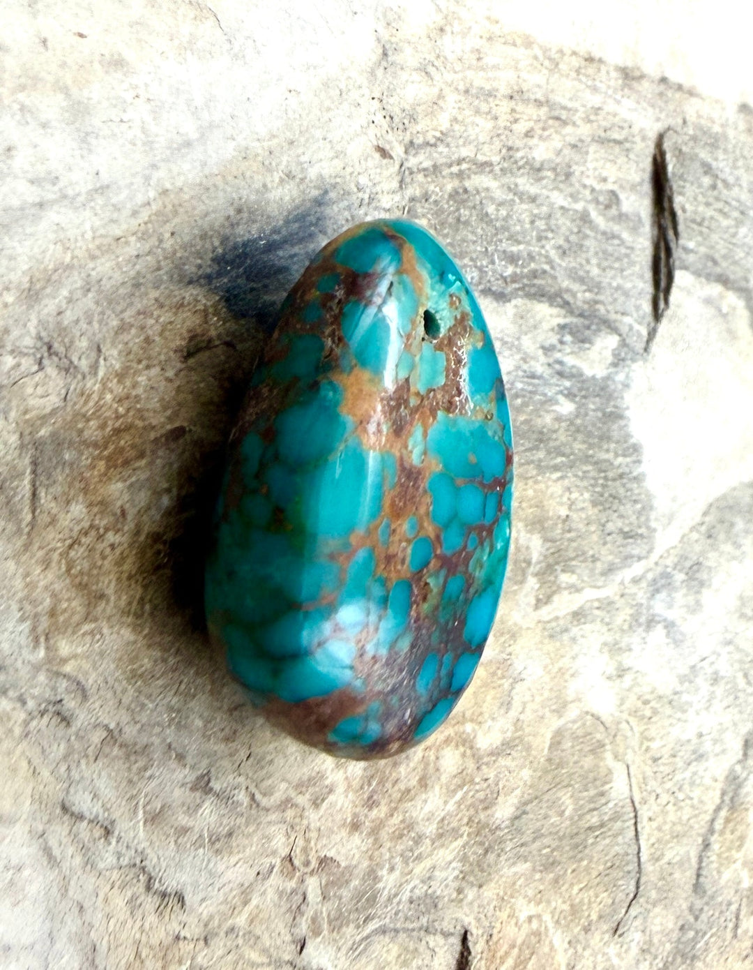 Royston Turquoise (Nevada) Focal Pendant Bead 18x26x10mm