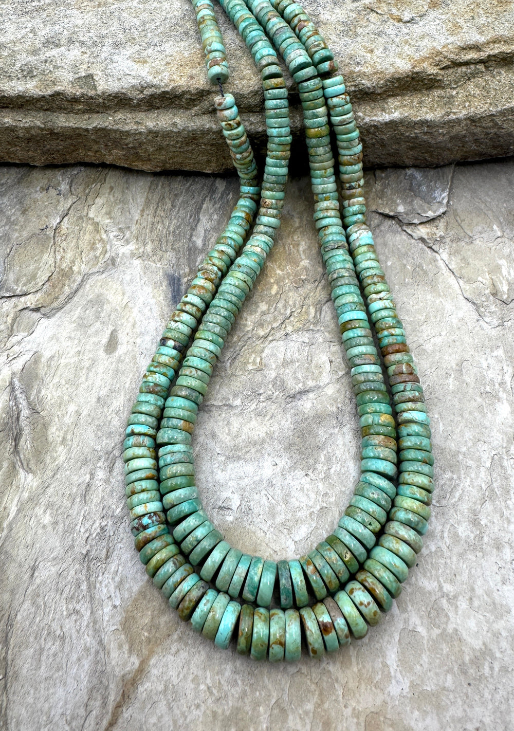 Royston Turquoise (NV) Graduated Button Bead Strand 4 8mm