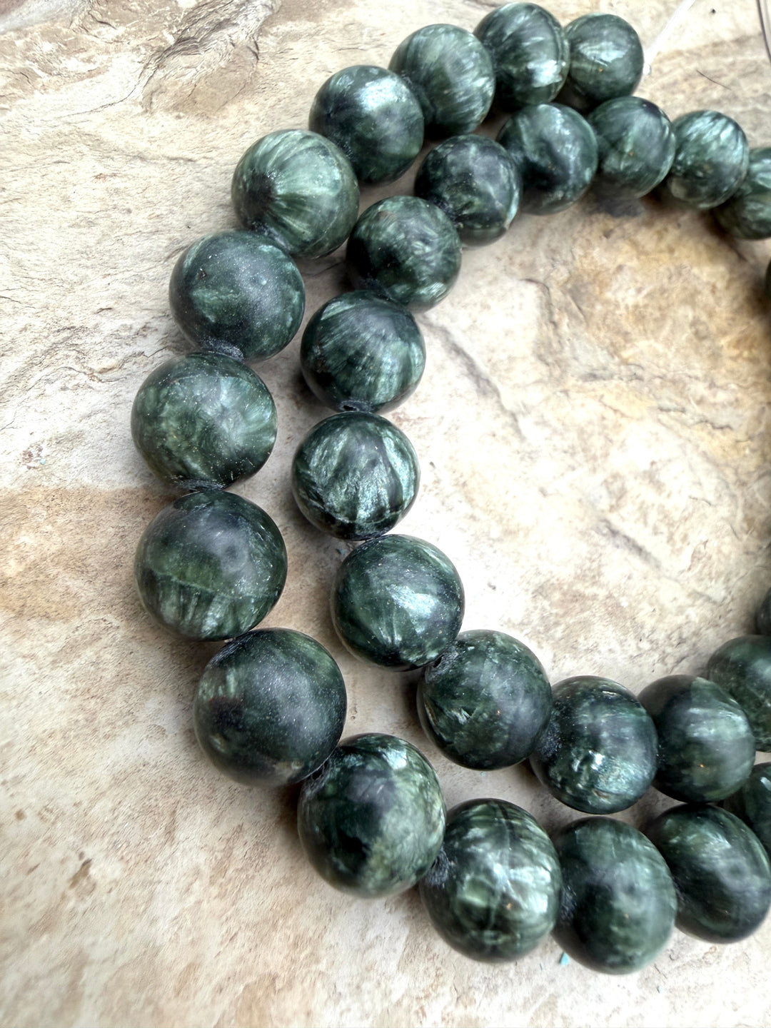 Seraphinite (Russia) 10.5mm Round Beads 8 Inch Strand/18