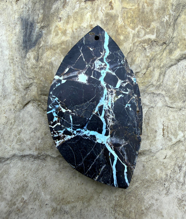 Sierra Nevada Ribbon Turquoise (Nevada) Focal Pendant Bead
