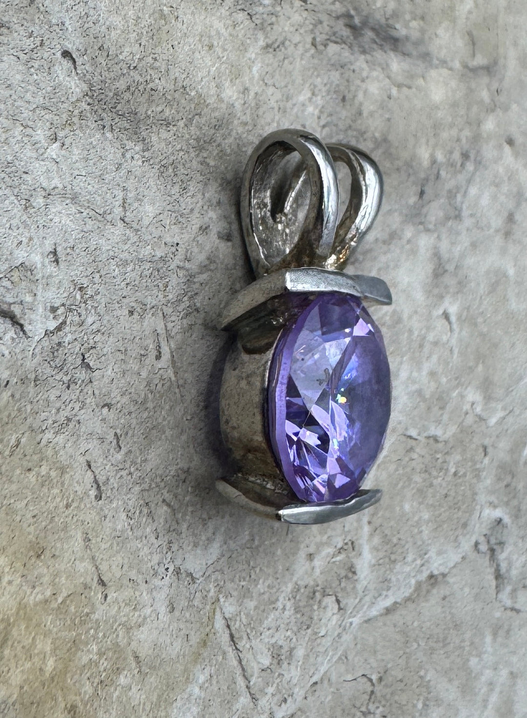 Sterling Silver Lavender Color Faceted Strone Pendant