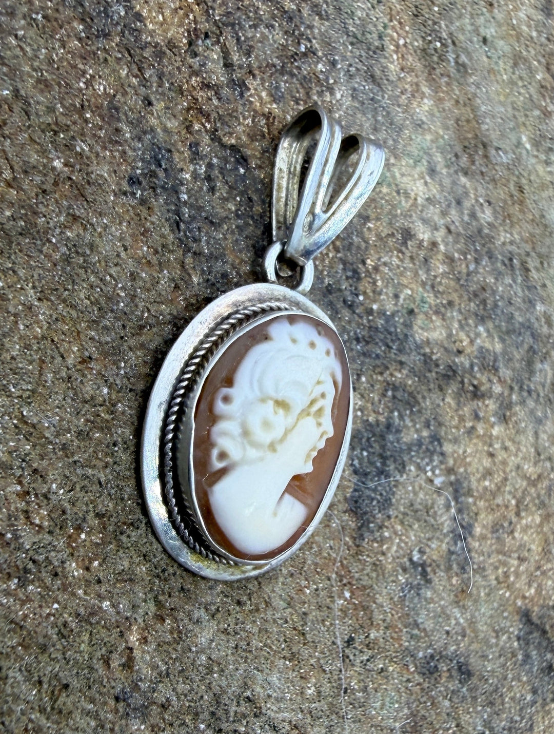 Sterling Silver Small Shell Cameo Pendant 13x28mm - Jewelry